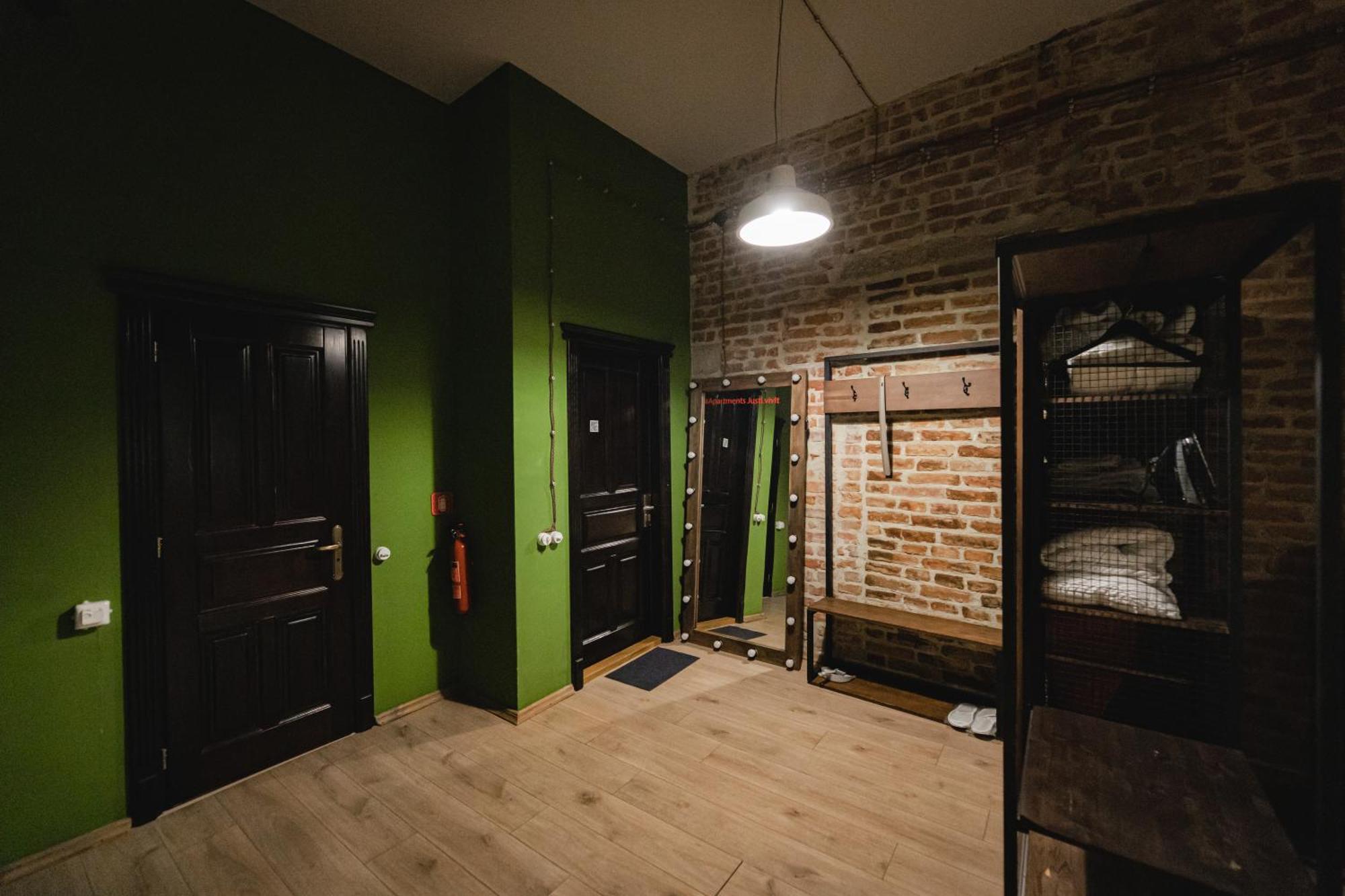 Apartments Justlvivit At The Rynok Square Ngoại thất bức ảnh