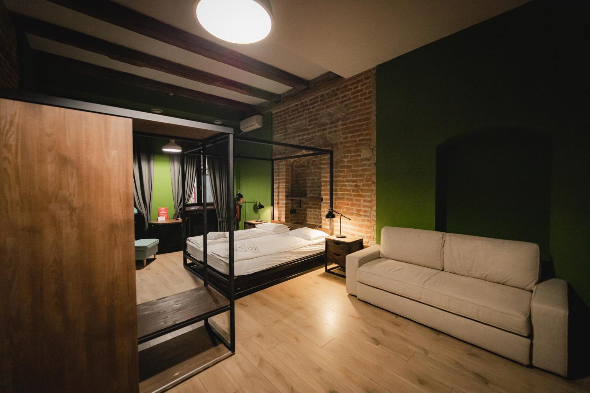 Apartments Justlvivit At The Rynok Square Ngoại thất bức ảnh