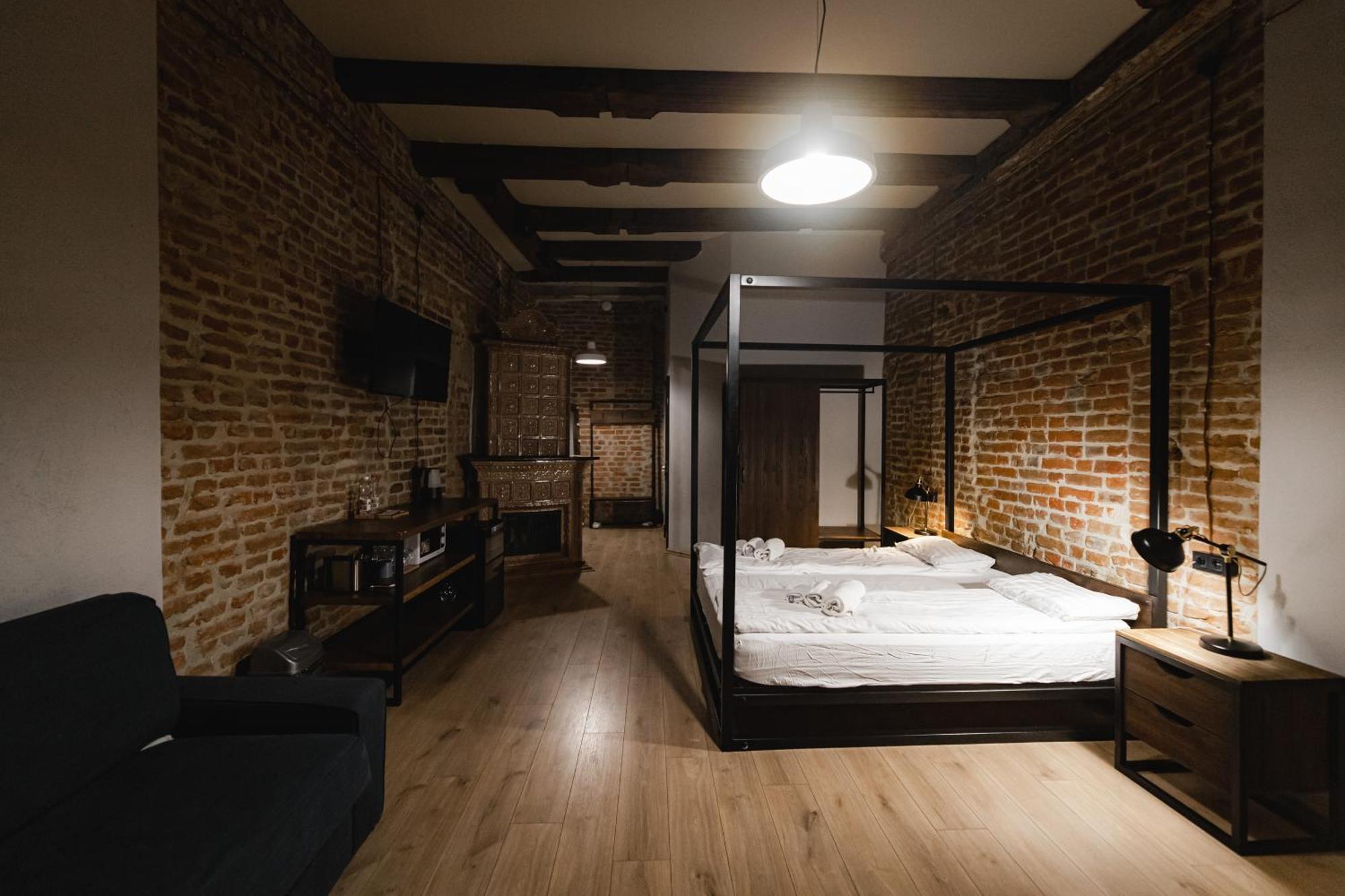 Apartments Justlvivit At The Rynok Square Ngoại thất bức ảnh