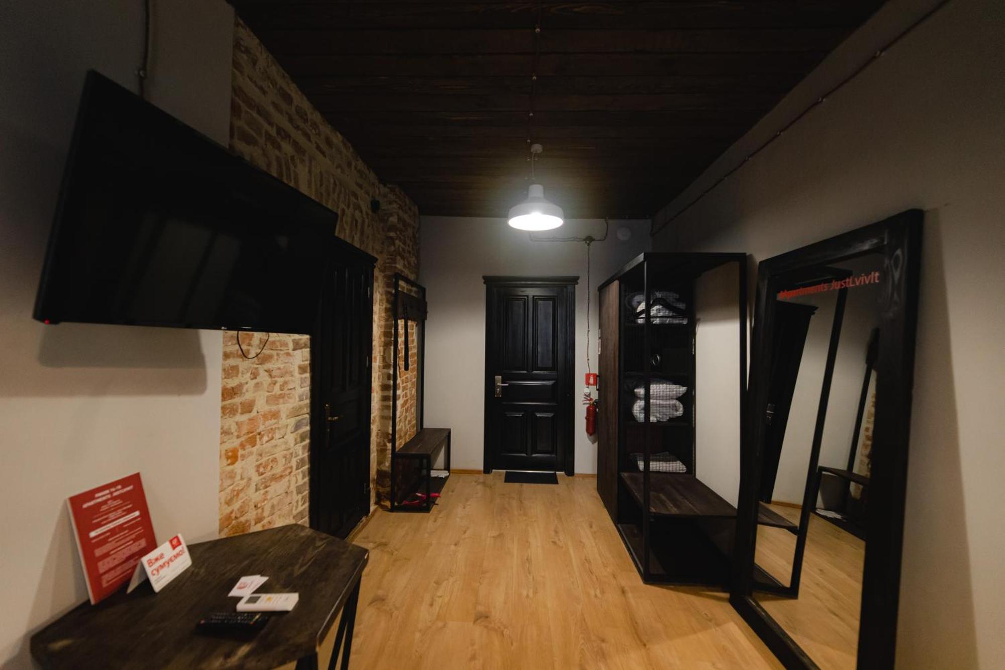 Apartments Justlvivit At The Rynok Square Ngoại thất bức ảnh