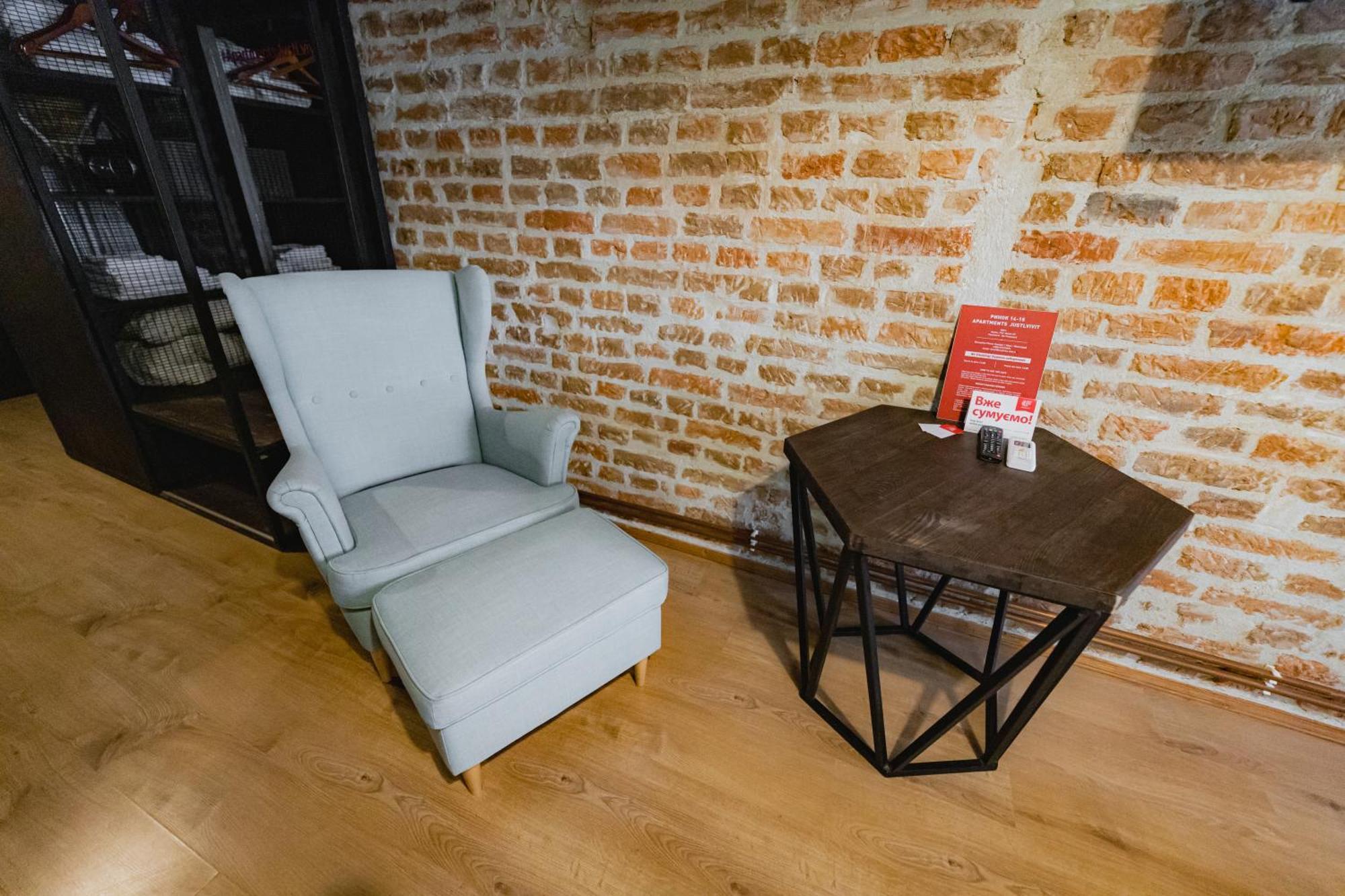 Apartments Justlvivit At The Rynok Square Ngoại thất bức ảnh