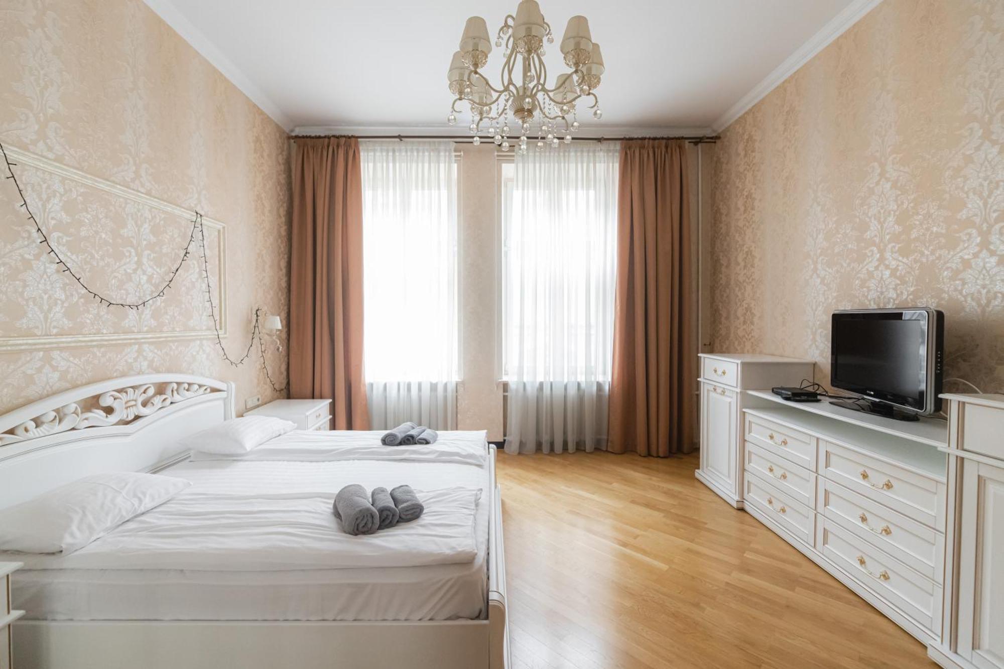 Apartments Justlvivit At The Rynok Square Ngoại thất bức ảnh