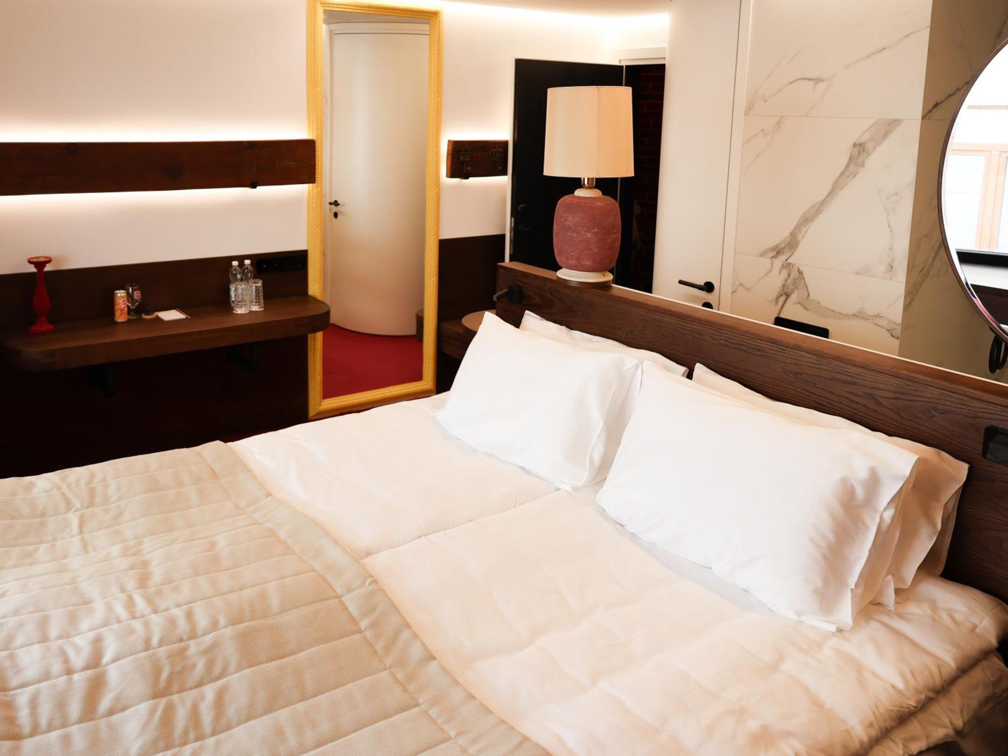 Apartments Justlvivit At The Rynok Square Ngoại thất bức ảnh